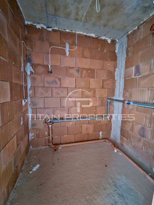 Продава се Двустаен апартамент в Пловдив, Остромила - 73 кв.м за 1208 €/кв.м - Снимка #8