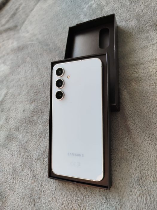 Samsung Galaxy S24 FE