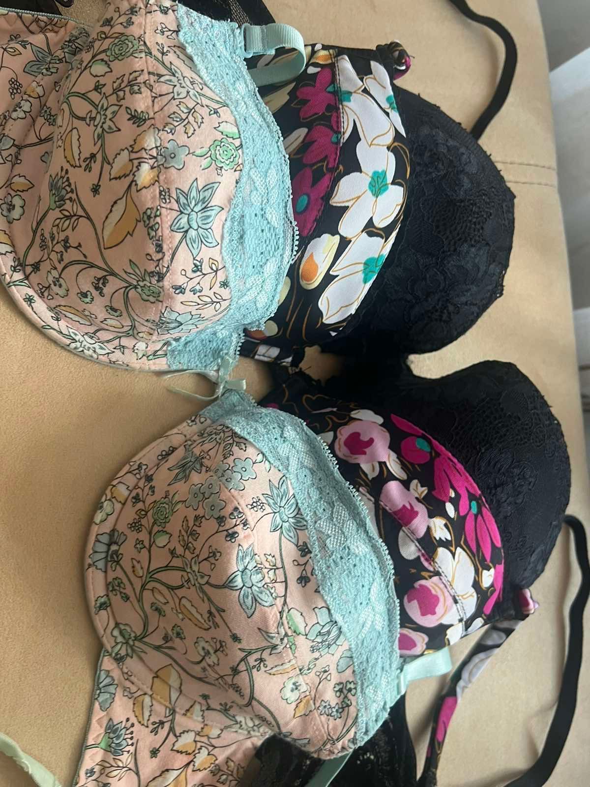Сутиени 75 и 80 В