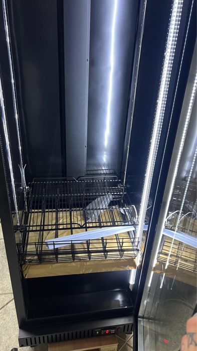 Vitrina frigorifica NOUA cu o usa