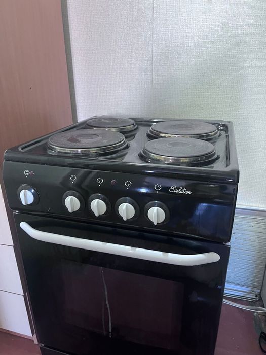 Продам электрическую плиту