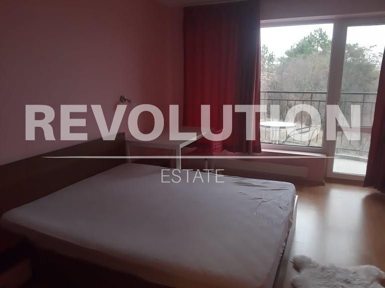 Дава се под наем Двустаен апартамент в Варна, Бриз - 78 кв.м за 440 € - Снимка #3