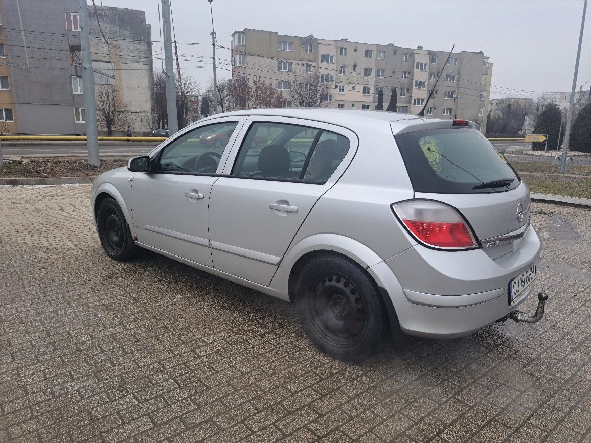 Opel astra H 1.7 vând schimb