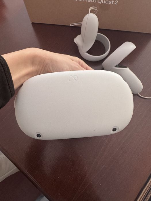 Предлагам виртуални очила Meta quest 2