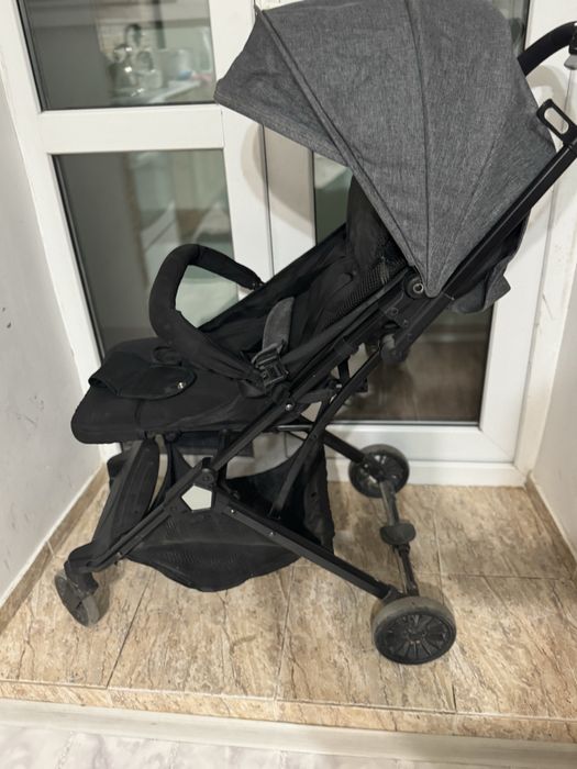 Продам прогулочную коляску