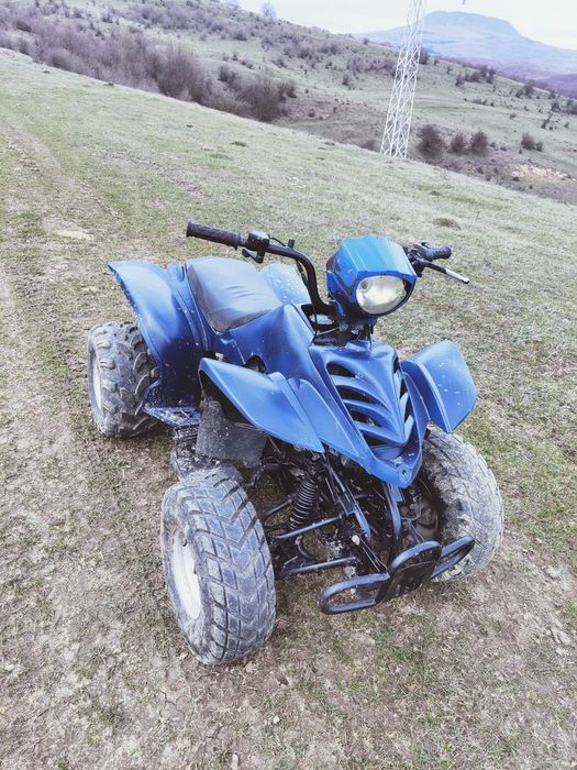 Vând ATV 250cc..