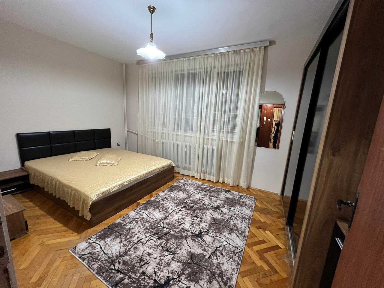 Дава се под наем Тристаен апартамент в Пловдив, Кършияка - 75 кв.м за 325 € - Снимка #3
