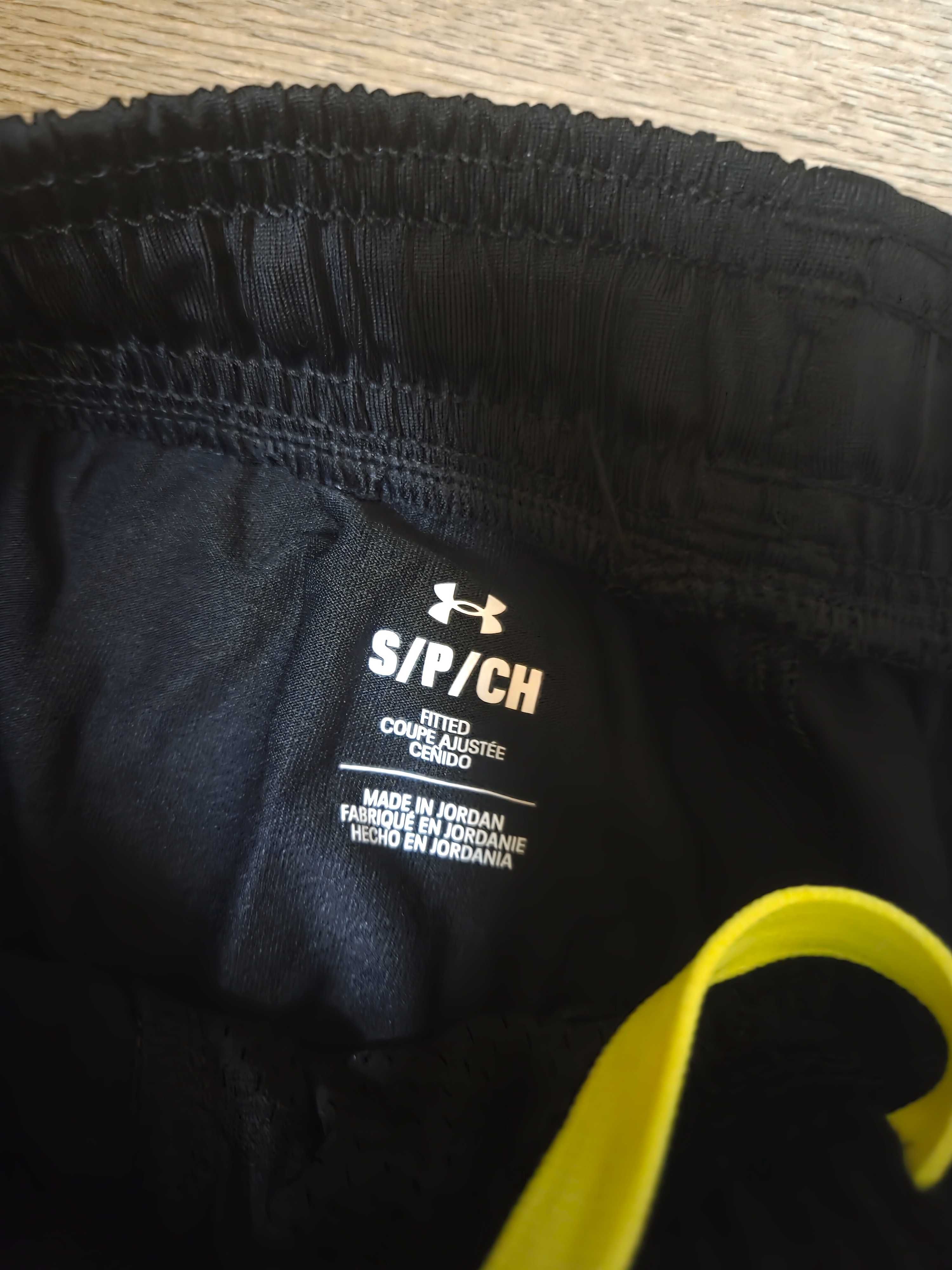 Спортно долнище UNDER ARMOUR