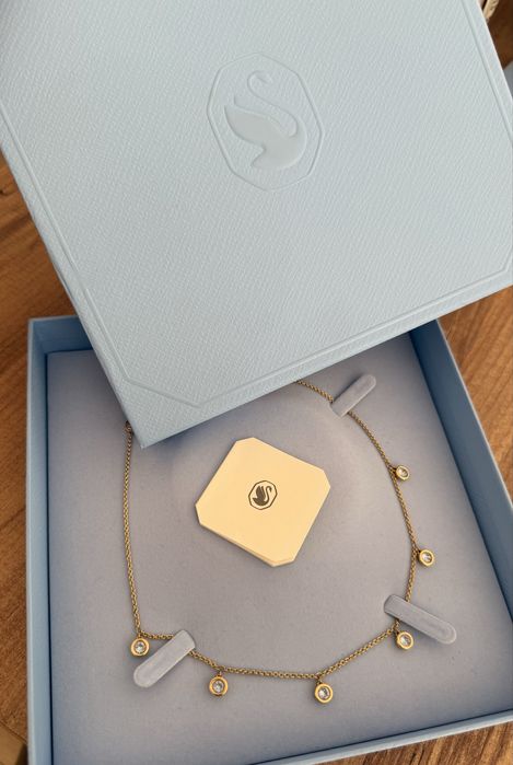 Позлатено колие с Камъни на Сваровски