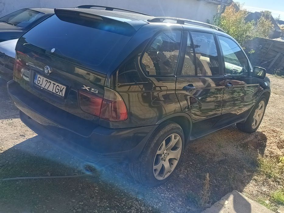 Vând schimb X5 e53