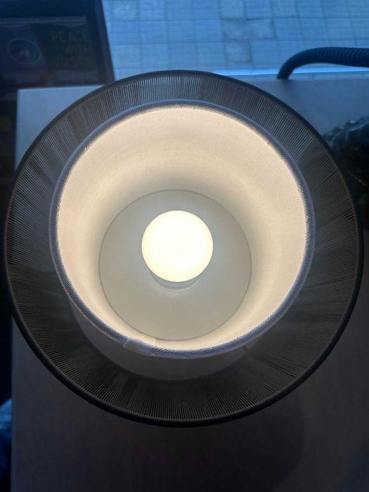 SYMFONISK лампа с Wi-Fi тонколона (чисто нова)