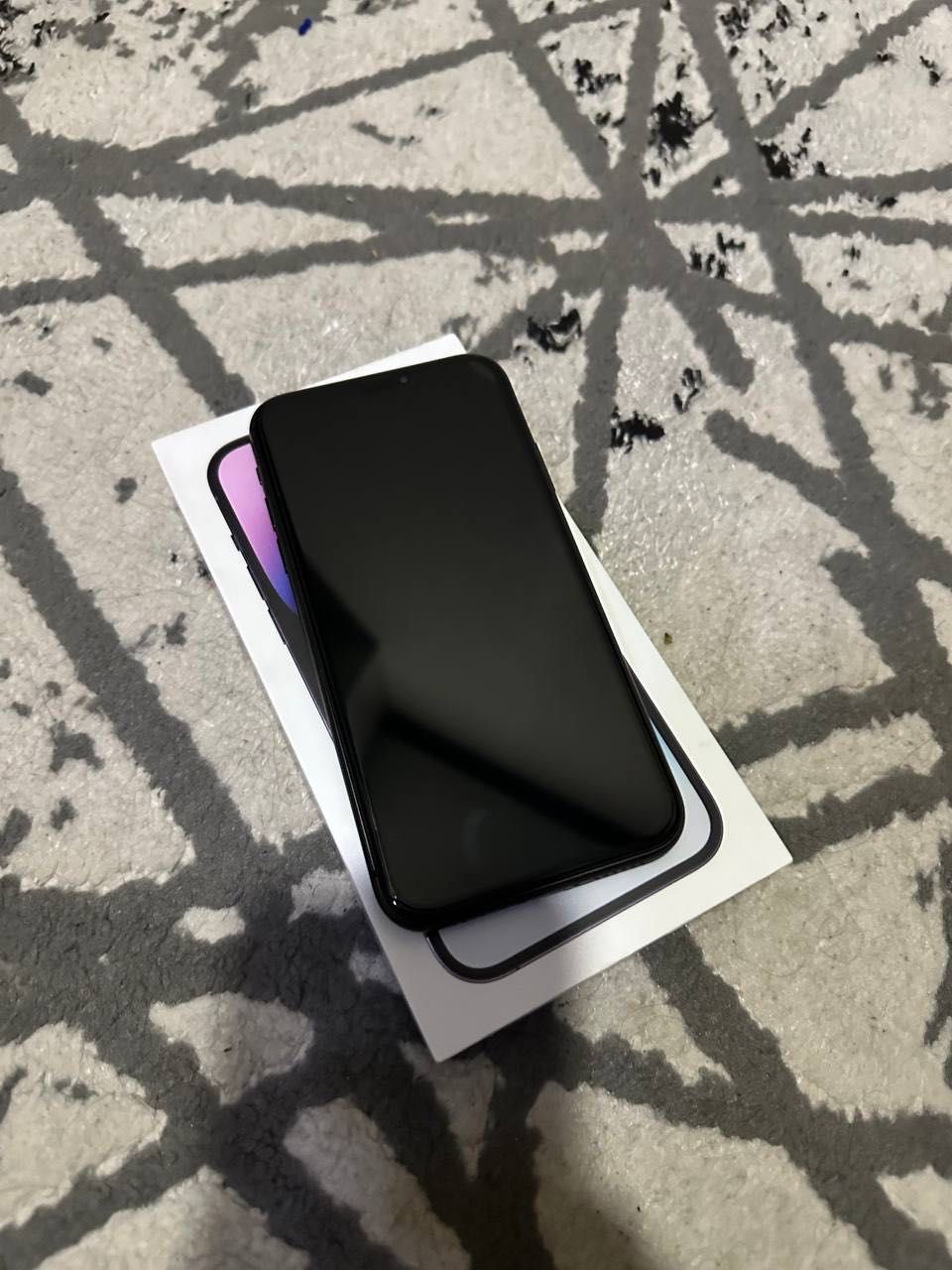 Iphone 11 sotiladi!