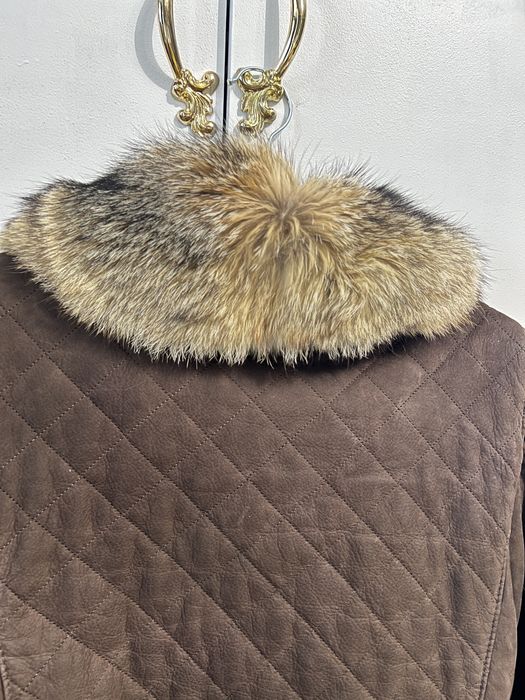 Vand geaca Belstaff, 100% originala, din bumbac cerat.