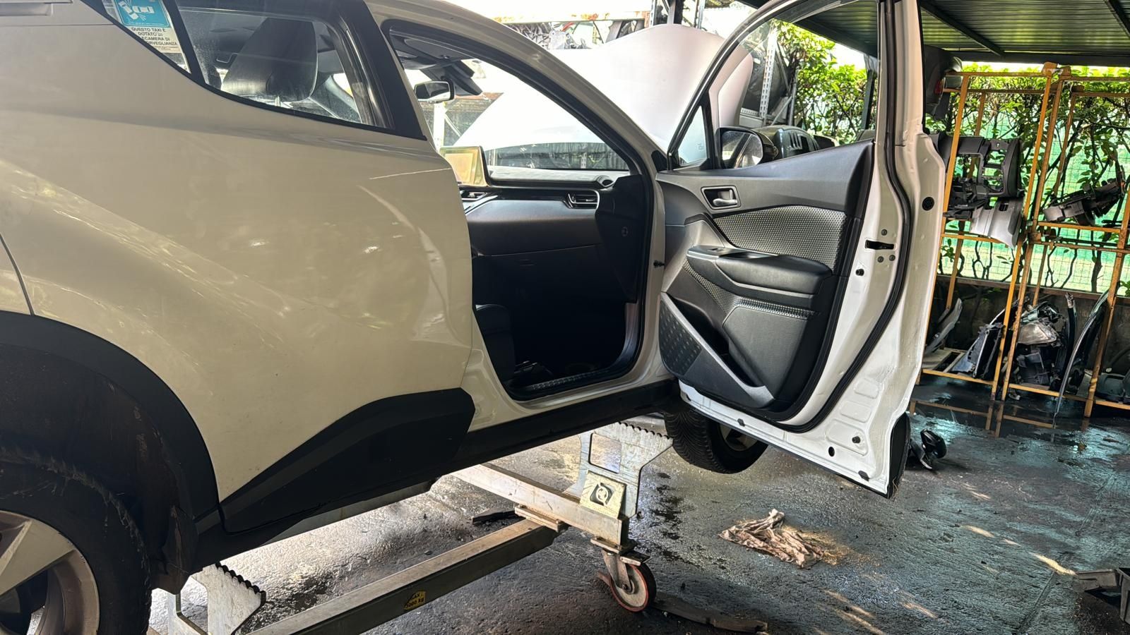 Piese Toyota CH-R 1.8B Hybrid. 2017-2019. Volan stinga