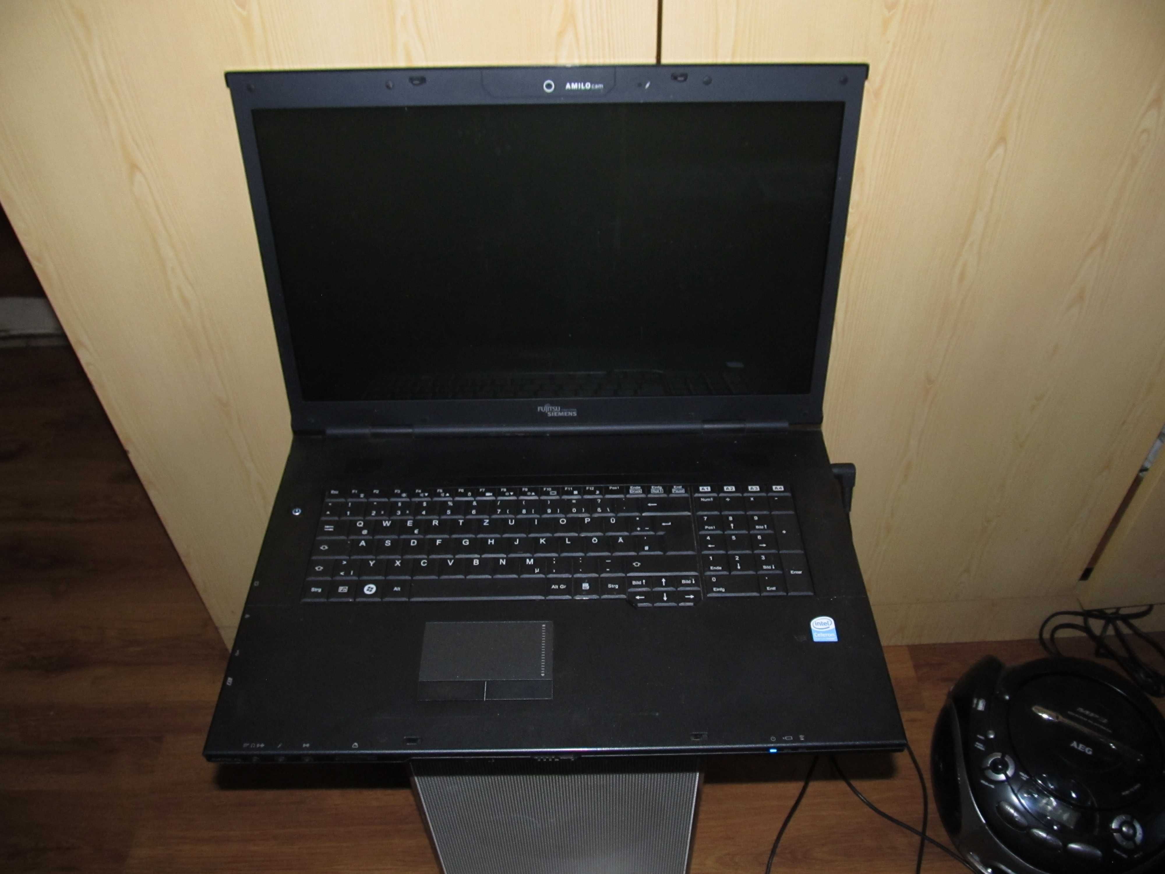лаптоп fujitsu siemens 17 инча