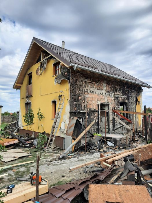 Reparatii și Montaj Acoperise