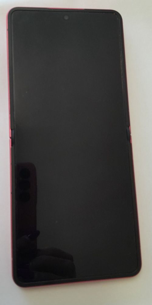 Чисто нов galaxy z Flip7