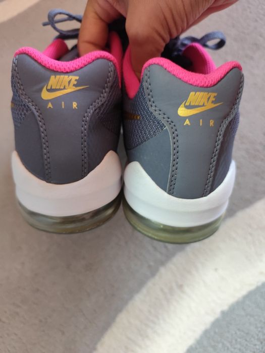 Маратонки Nike Air Invigor