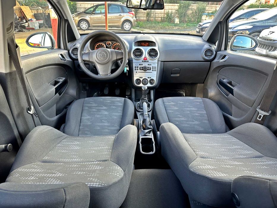 Opel Corsa 1.4i | An 2012 EURO 5 | RATE Fixe | LIVRARE GRATUITĂ