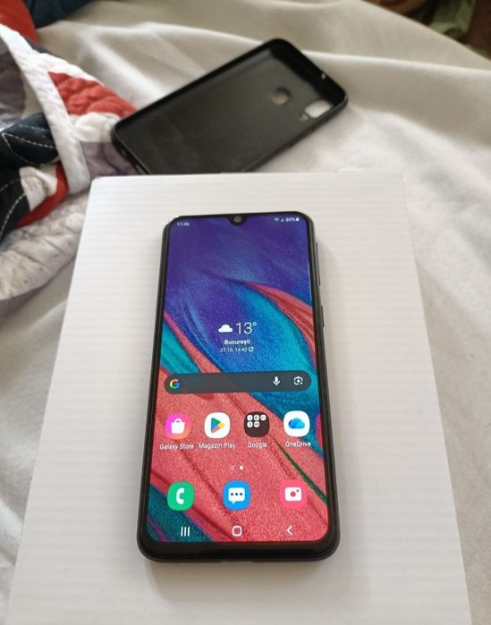 Samsung  Galaxy  A40