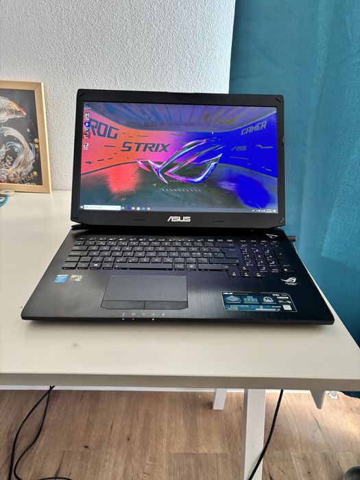 Asus Rog 17 inch.. Gaming.. Procesor i7-4700HQ• 16gb ram•GTX 770 -3gb
