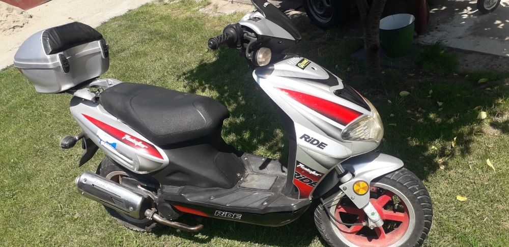 Scuter 49 cm cu acte