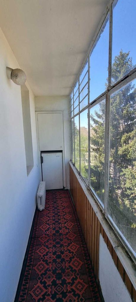 Продава се Четиристаен апартамент в Разград, Център - 100 кв.м за 1071 €/кв.м - Снимка #4