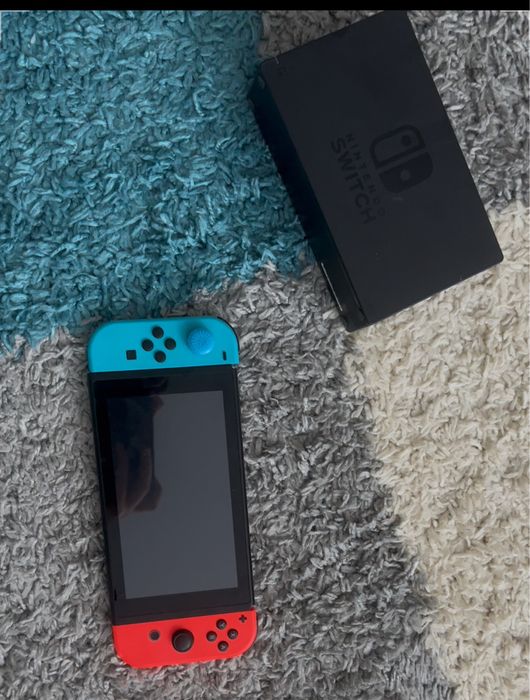 Nintendo.  Switch 1