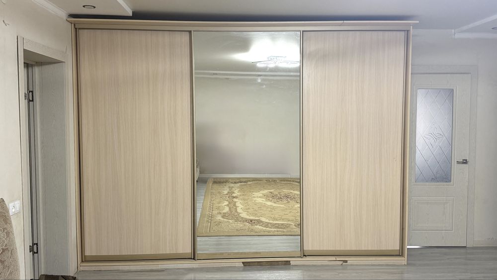 продается шкаф купе