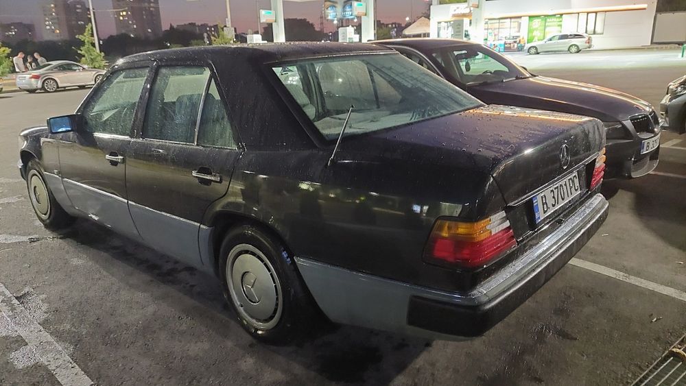 Mercedes 124 200