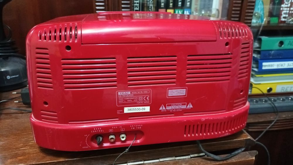 Radio Vintage TEAC SL-D90 cu CD si AM-FM din anul 2002