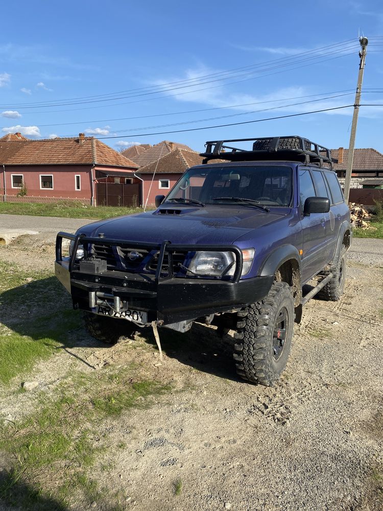 Nissan patrol y61 2.8