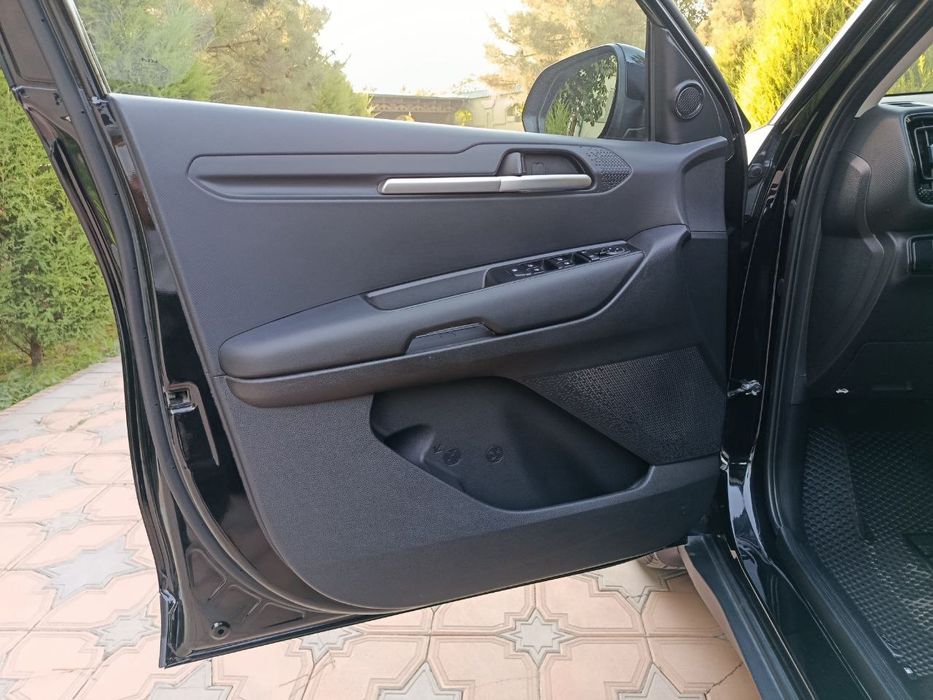 Kia Sonet 2025! Holati ideal. Rangi Qora. 4+pok Propan Gaz