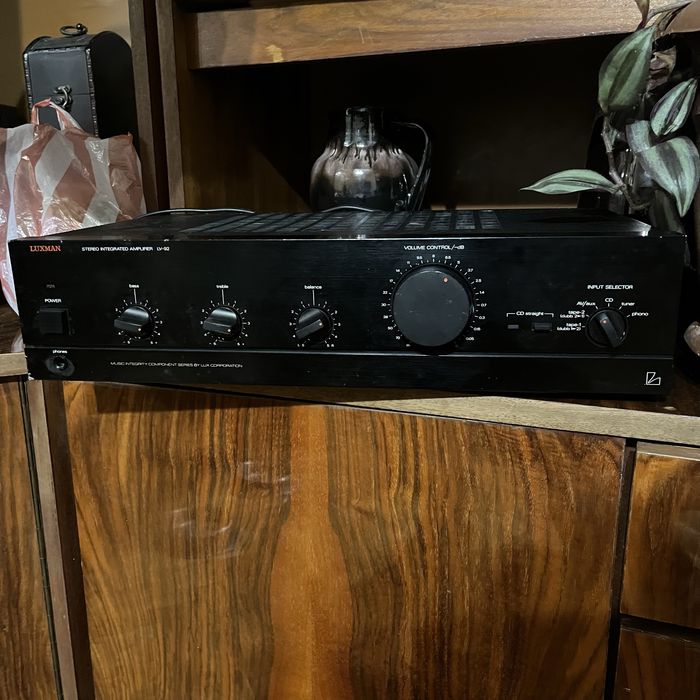 Luxman усилвател