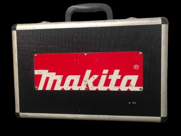 Цена - 60€. Ъглошлайф Makita - 9555HN JAPAN + Алуминиев куфар Makita