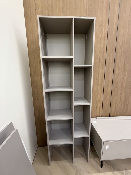 Продам новую книжную полку из ЛДСП Egger, цвет “Серый камень”.