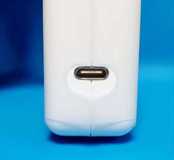 Блок питания зарядка iPad MacBook Type C 61W с кабелем