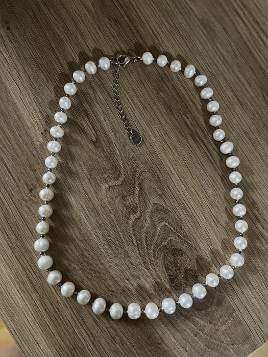 Ново Yuno pearls КОЛИЕ С БЕЛИ ПЕРЛИ 8-9мм фасетирани топчета 43см+5см