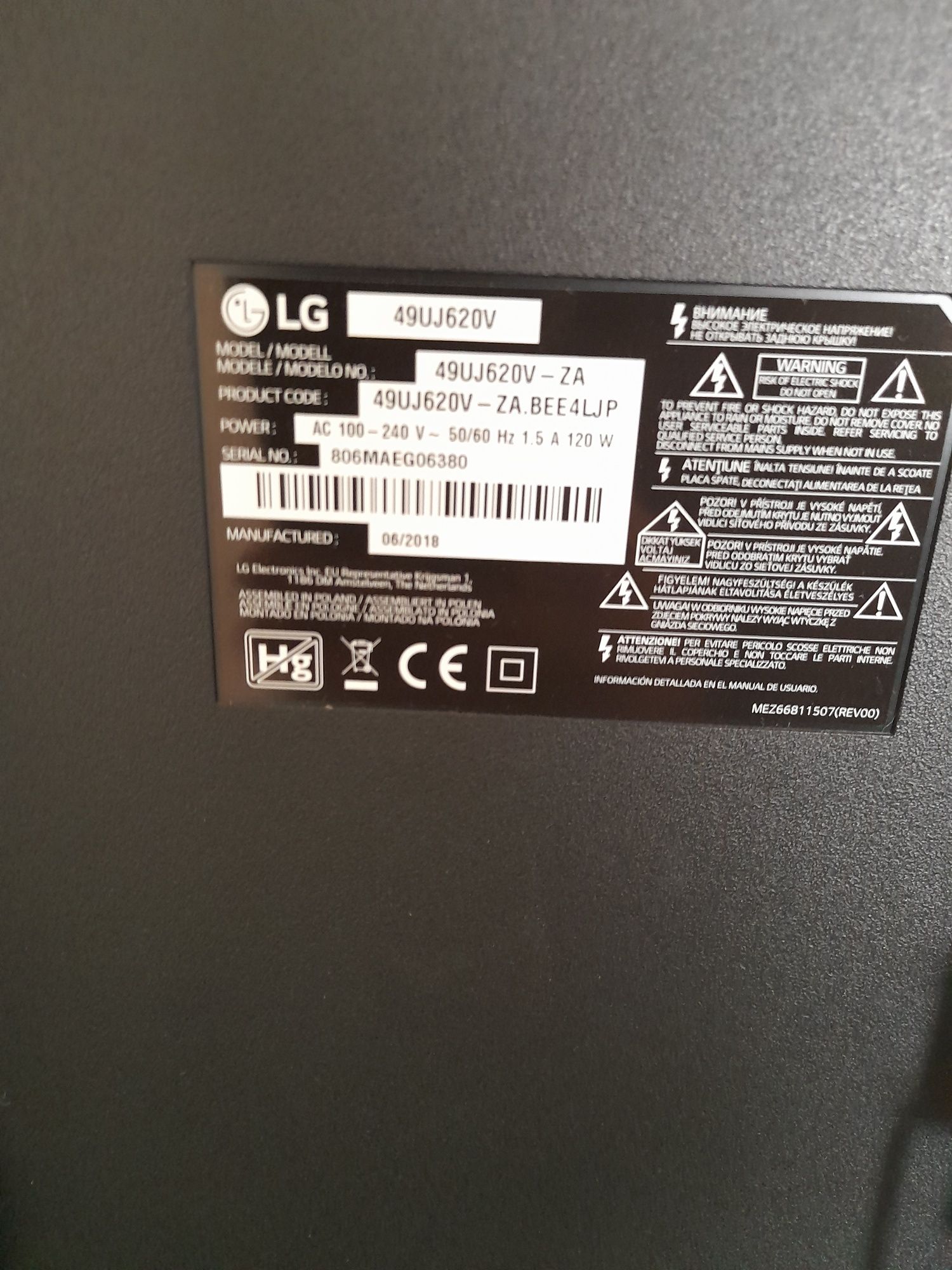 Vând TV Smart LG 49uj620v