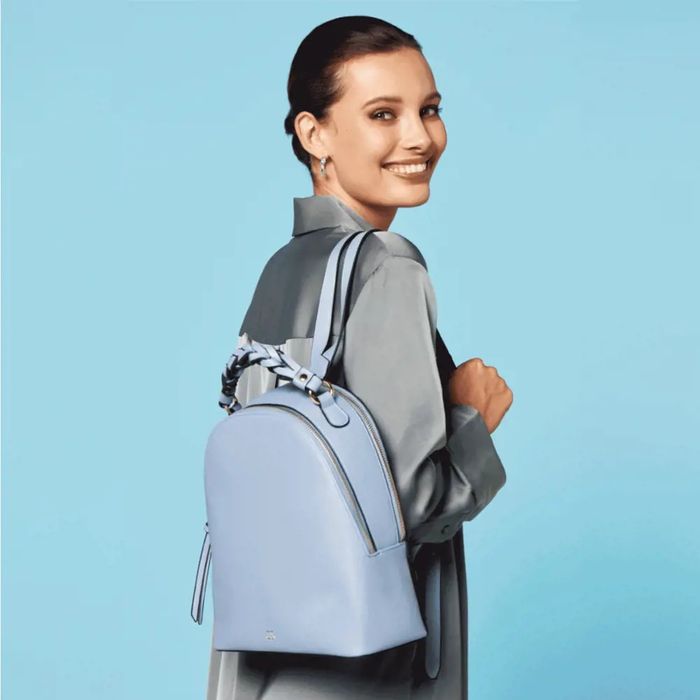 Стилна дамска раница