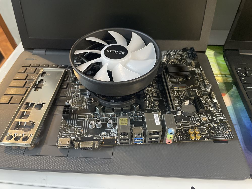 Комплект Плата+ Core i5-10400f+ ОЗУ 8Gb