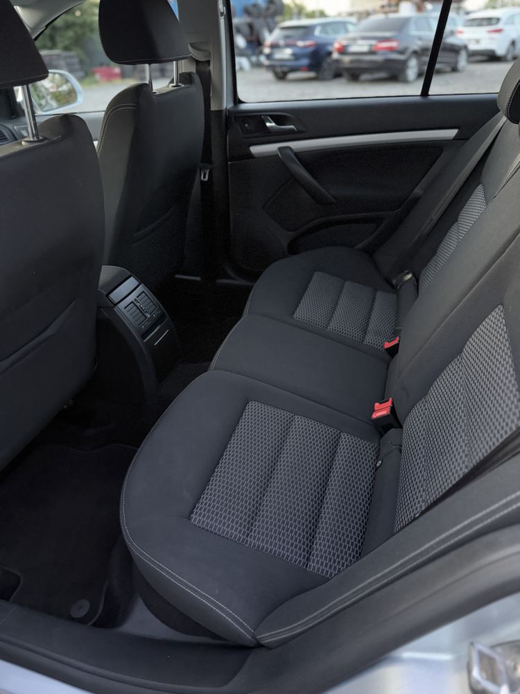 Skoda Octavia 2011 1.2 Benzina *180.000 KM* Posibilitate Rate