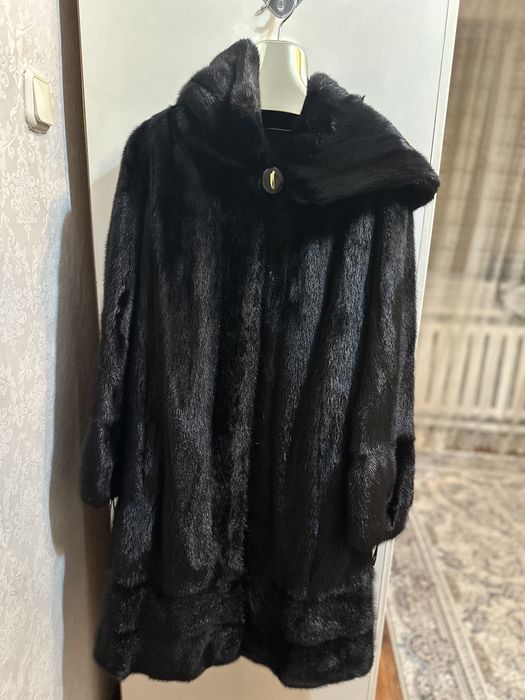 Продается норковая шуба в отличном состянии