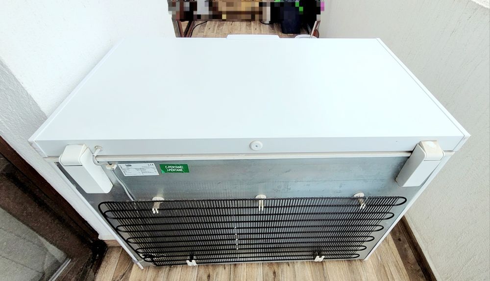 Lada frigorifica BEKO