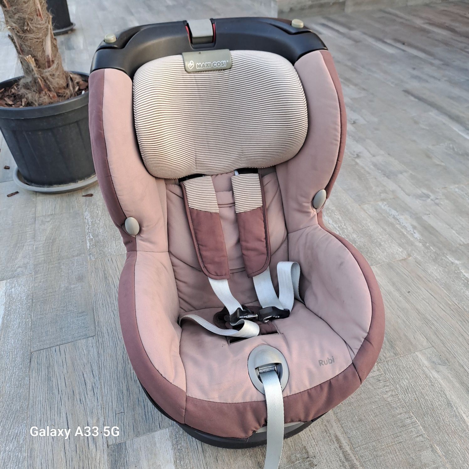 Vând scaun auto Maxi Cosi