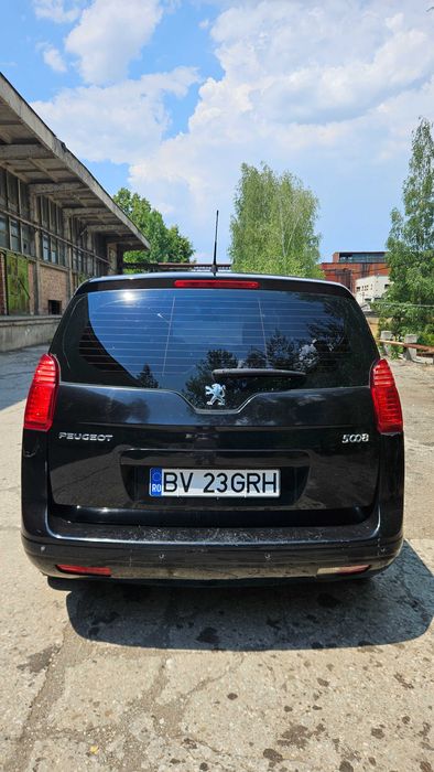 Peugeot 5008 1.6 Benzină Euro 5 • 2011 • Revizii la zi •