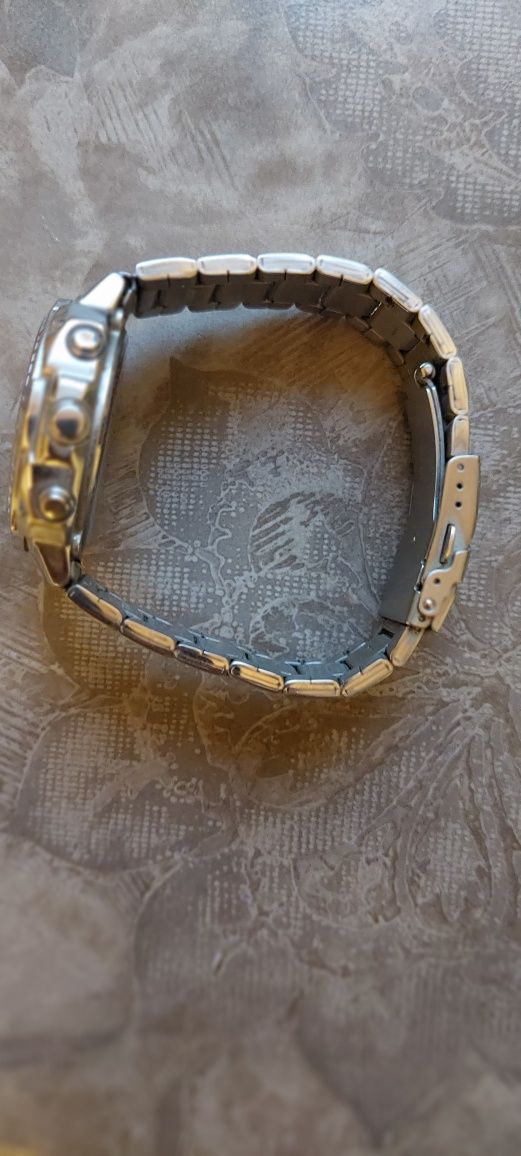 Часовник Casio EDIFACE