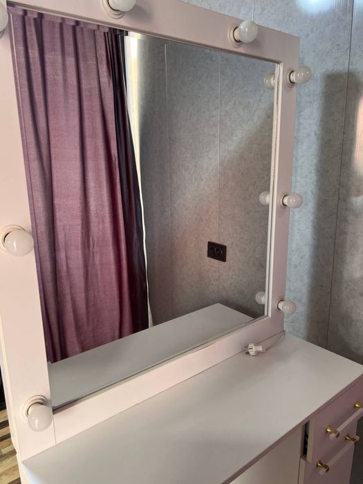 Srochna salon oynasi sotiladi yangi Termiz