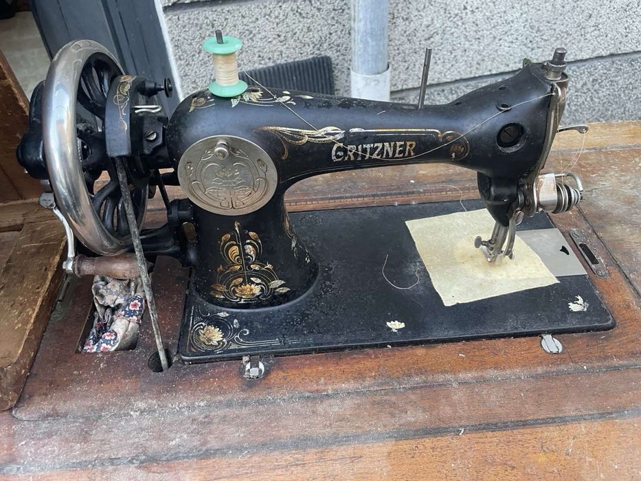 Стара шевна машина Gritzner