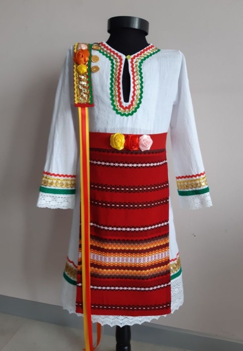 Детска носия за момиче